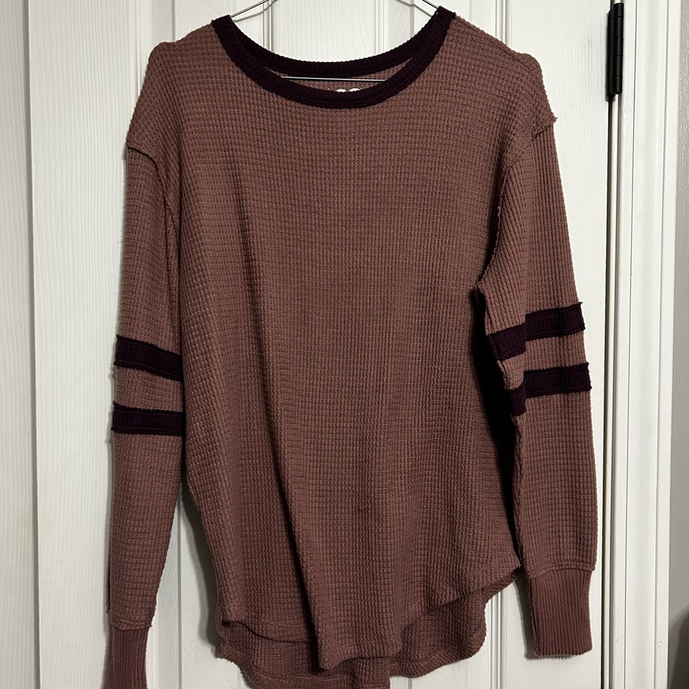 SO Women's Sweater in Mauve and Dark Purple